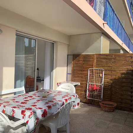 2 Apartment *